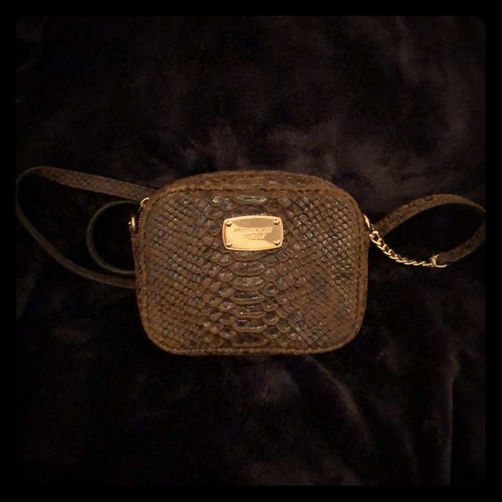 Michael Kors cross body